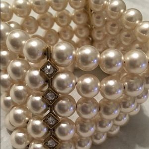 Gold Pearl bracelet